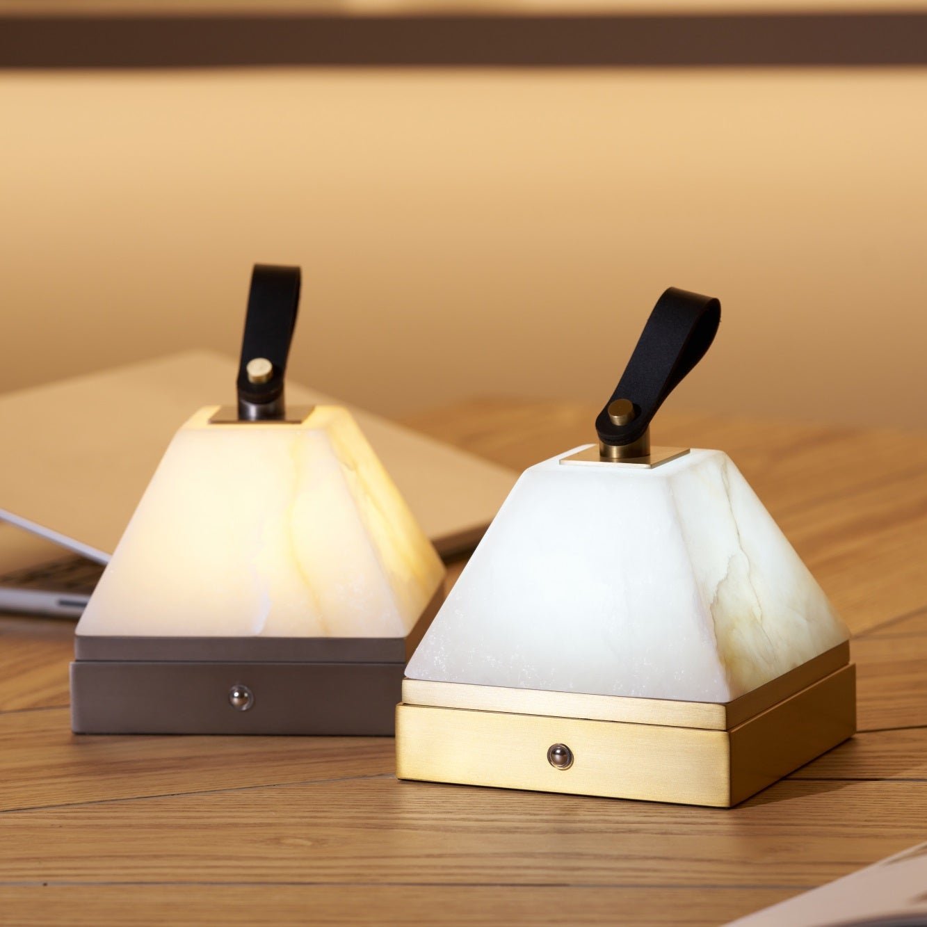 Lampă portabilă Luma Cube Alabastr