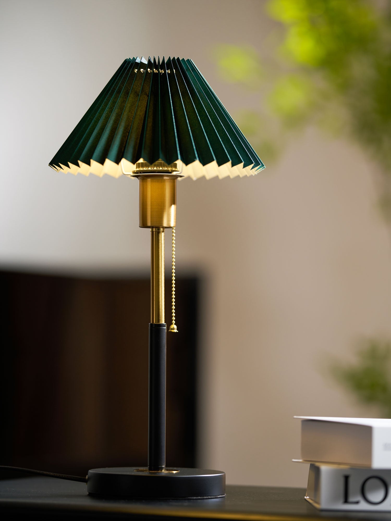 Lampă de masă plisată Lumi 