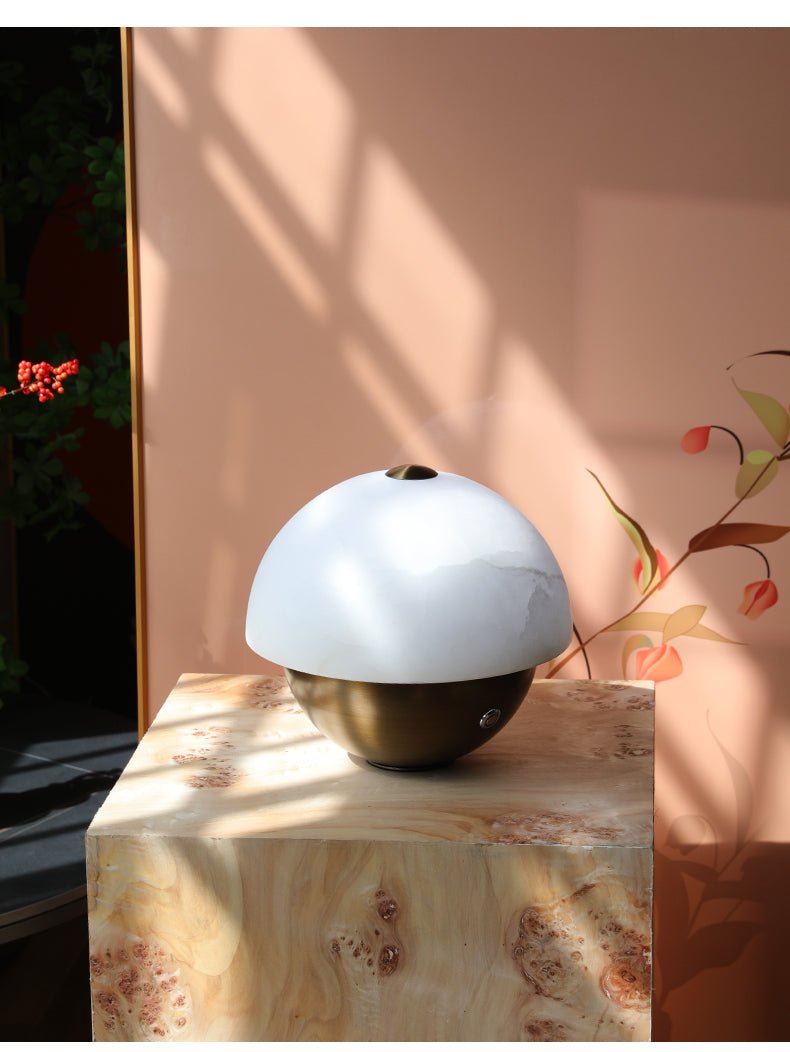 Lampă de masă mini din alabastru Luna Stone