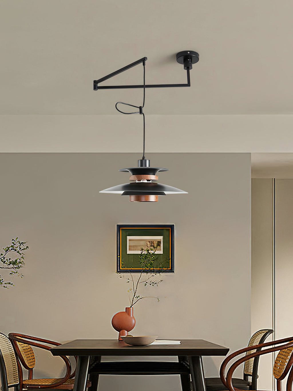 Lampă suspendată cu braț oscilant Mercero