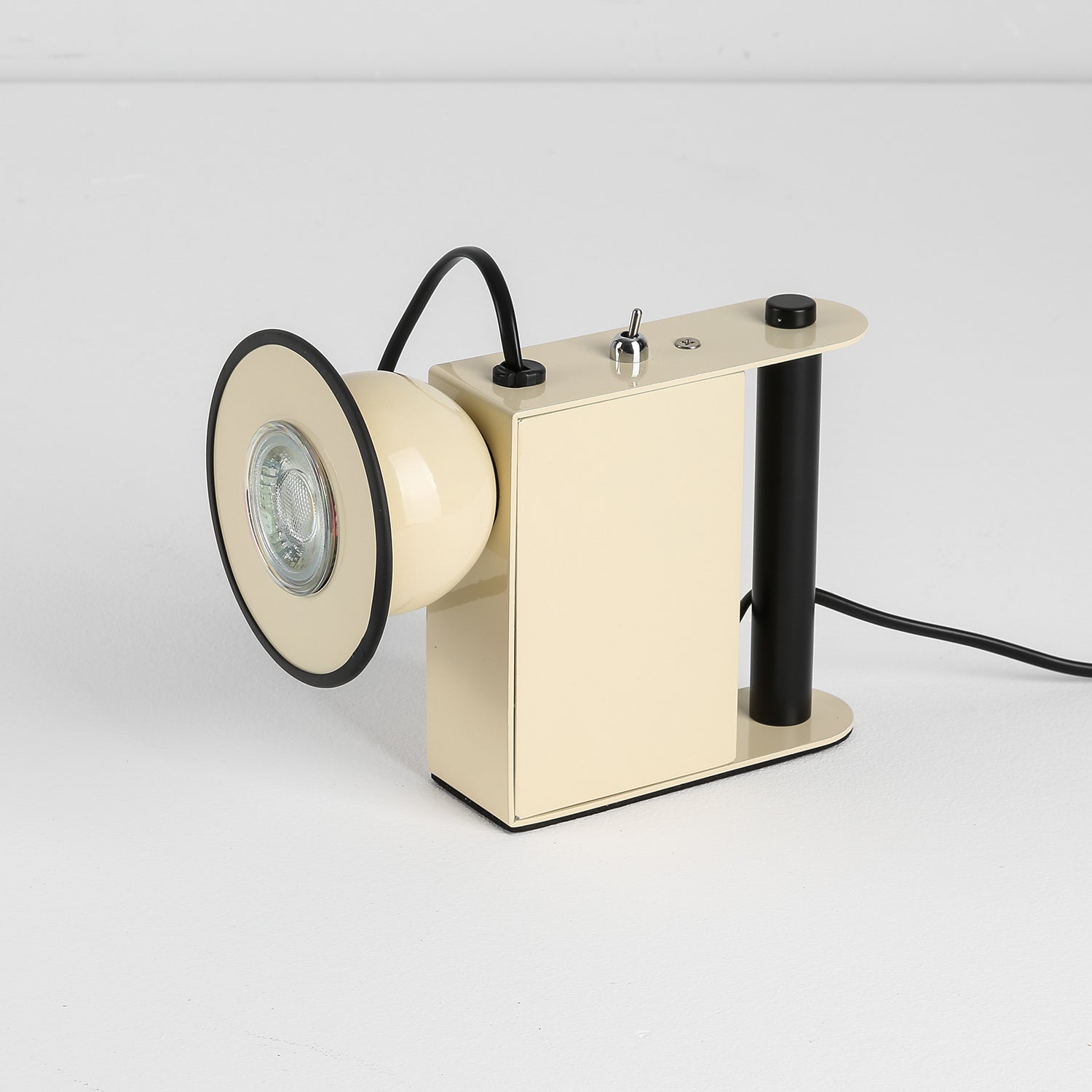 Roland Camera Table Light