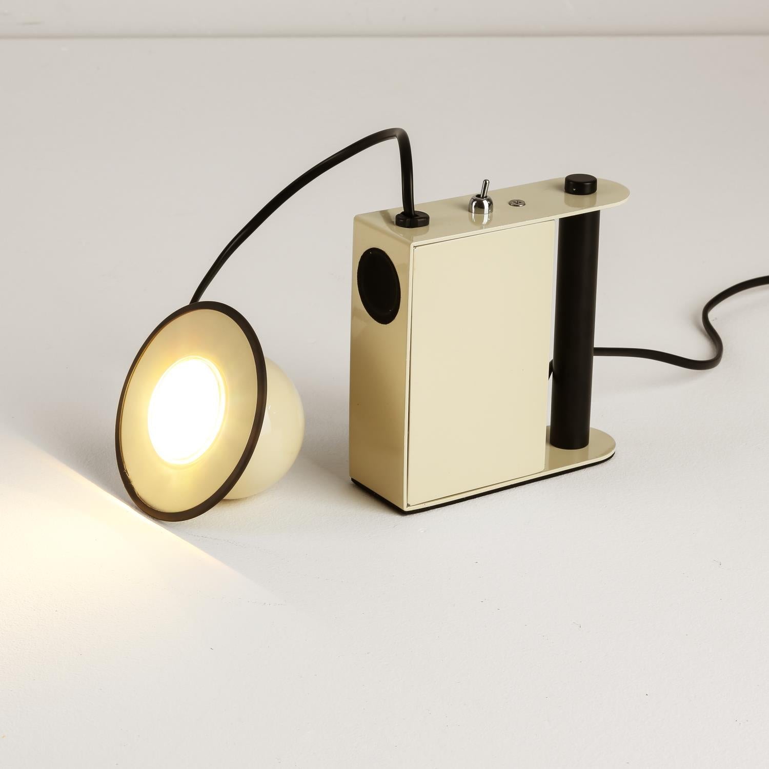 Roland Camera Table Light