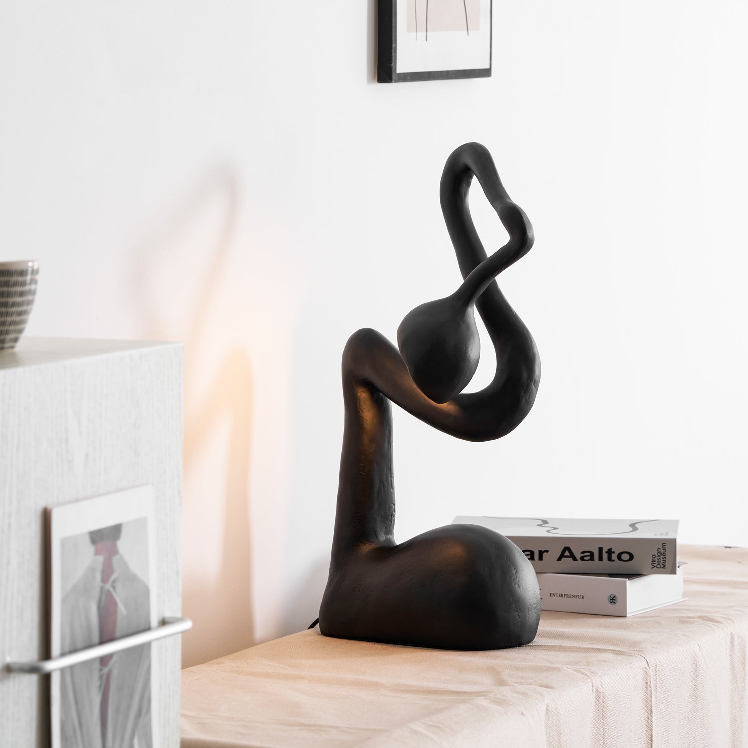 Lampă de masă cu sculptură de smirnă 