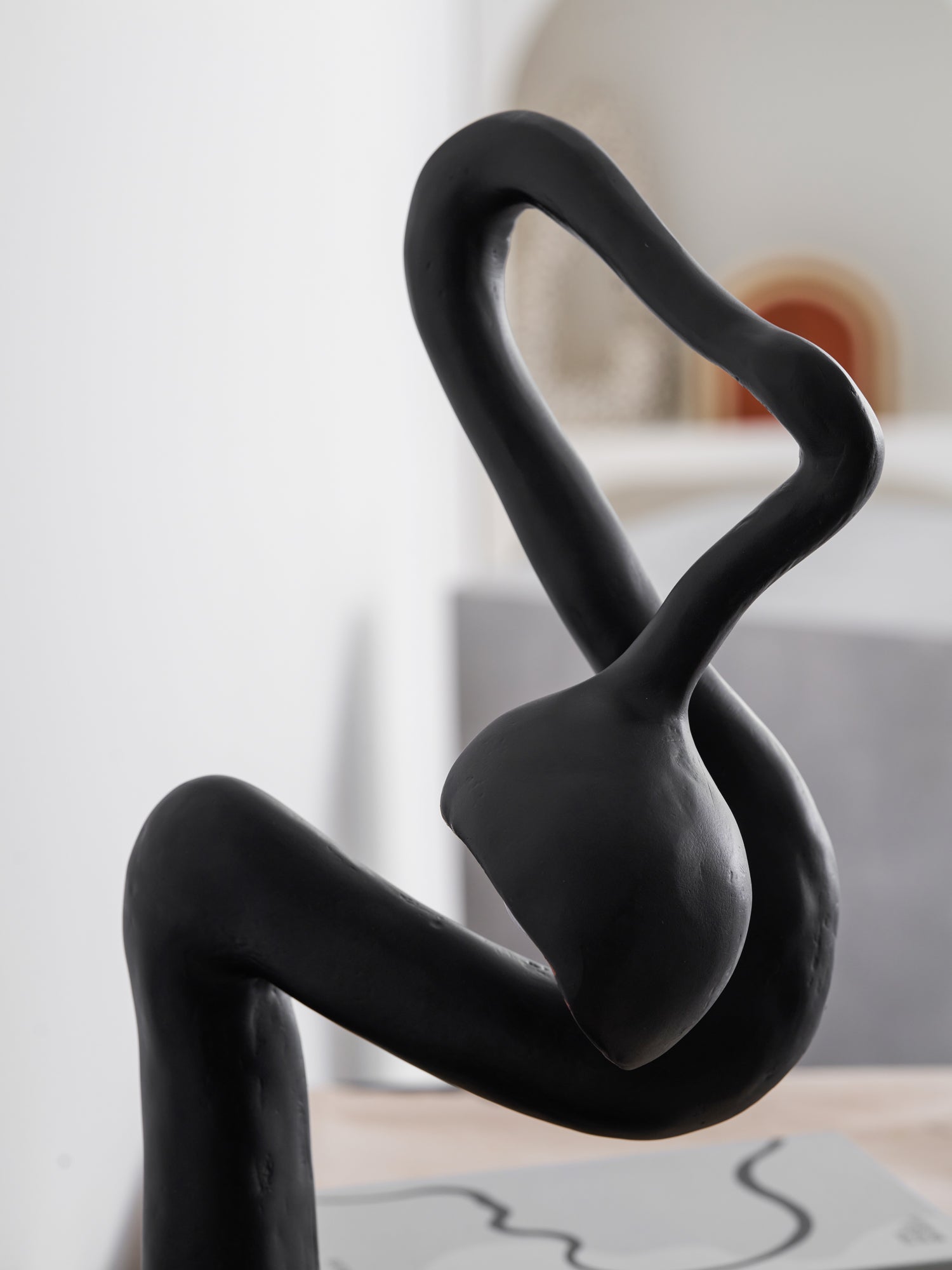 Lampă de masă cu sculptură de smirnă 