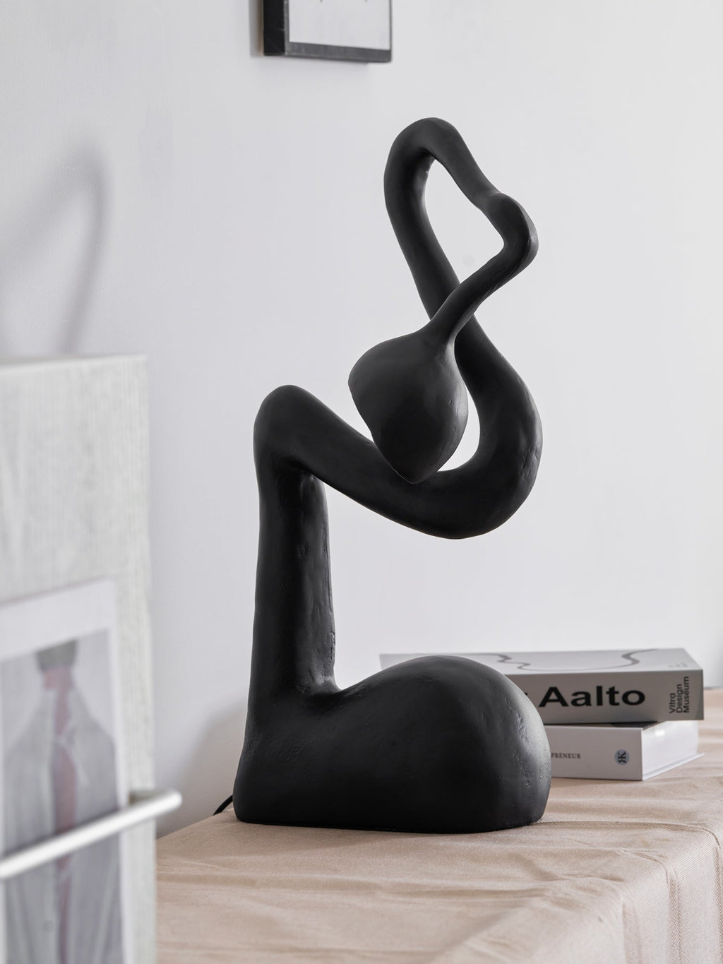 Lampă de masă cu sculptură de smirnă 
