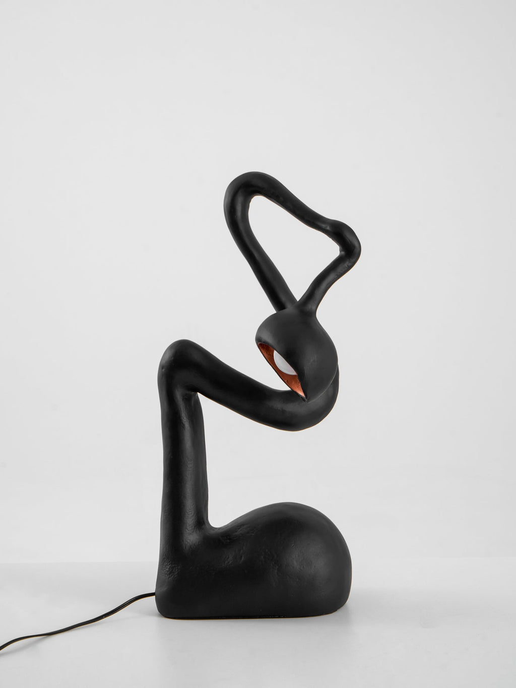 Lampă de masă cu sculptură de smirnă 