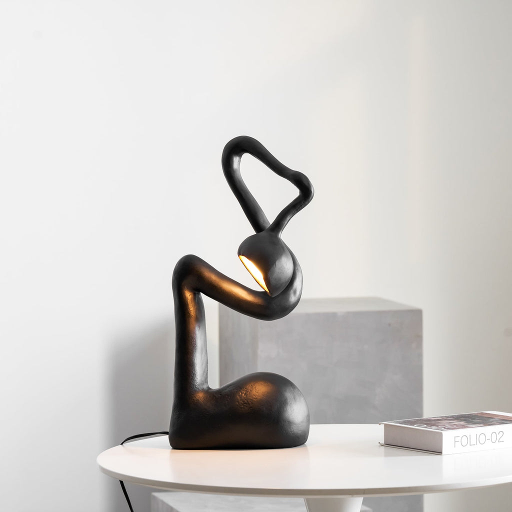 Lampă de masă cu sculptură de smirnă 