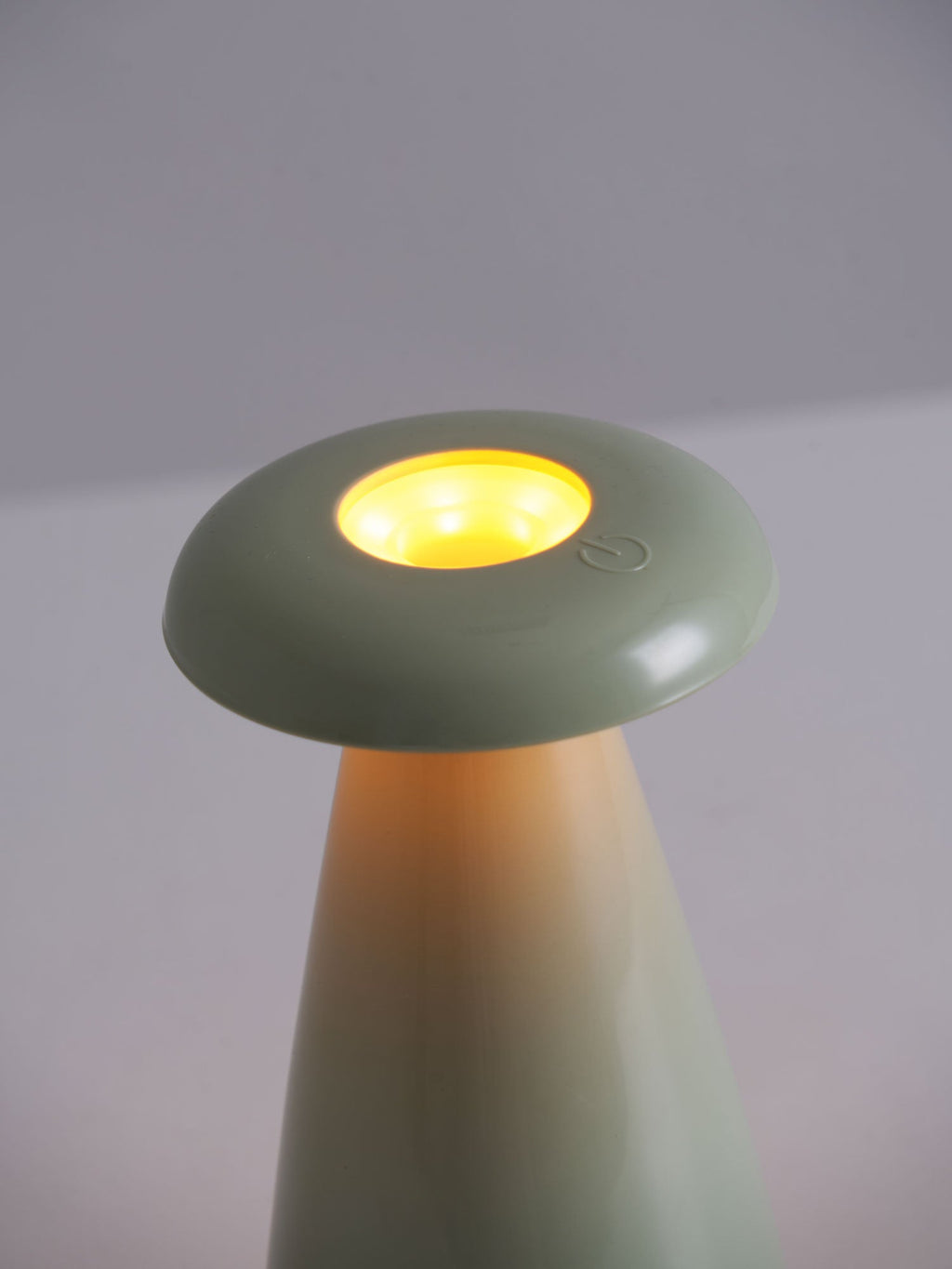 Lampă de masă reîncărcabilă Noko Mushroom 