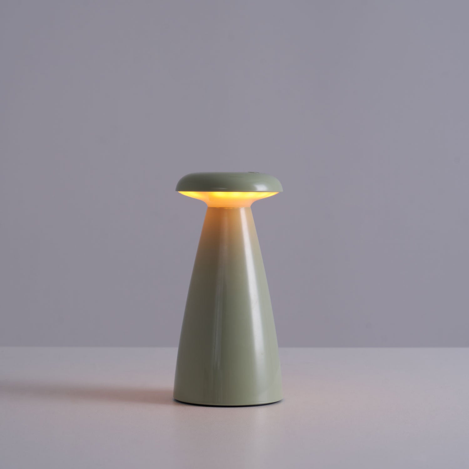 Lampă de masă reîncărcabilă Noko Mushroom 