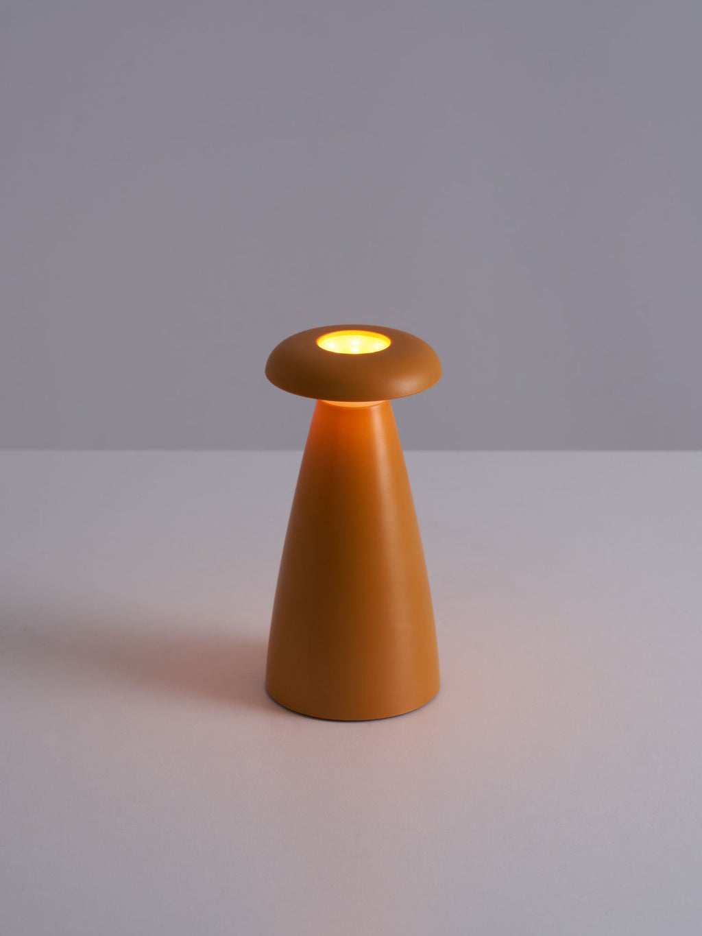 Lampă de masă reîncărcabilă Noko Mushroom 