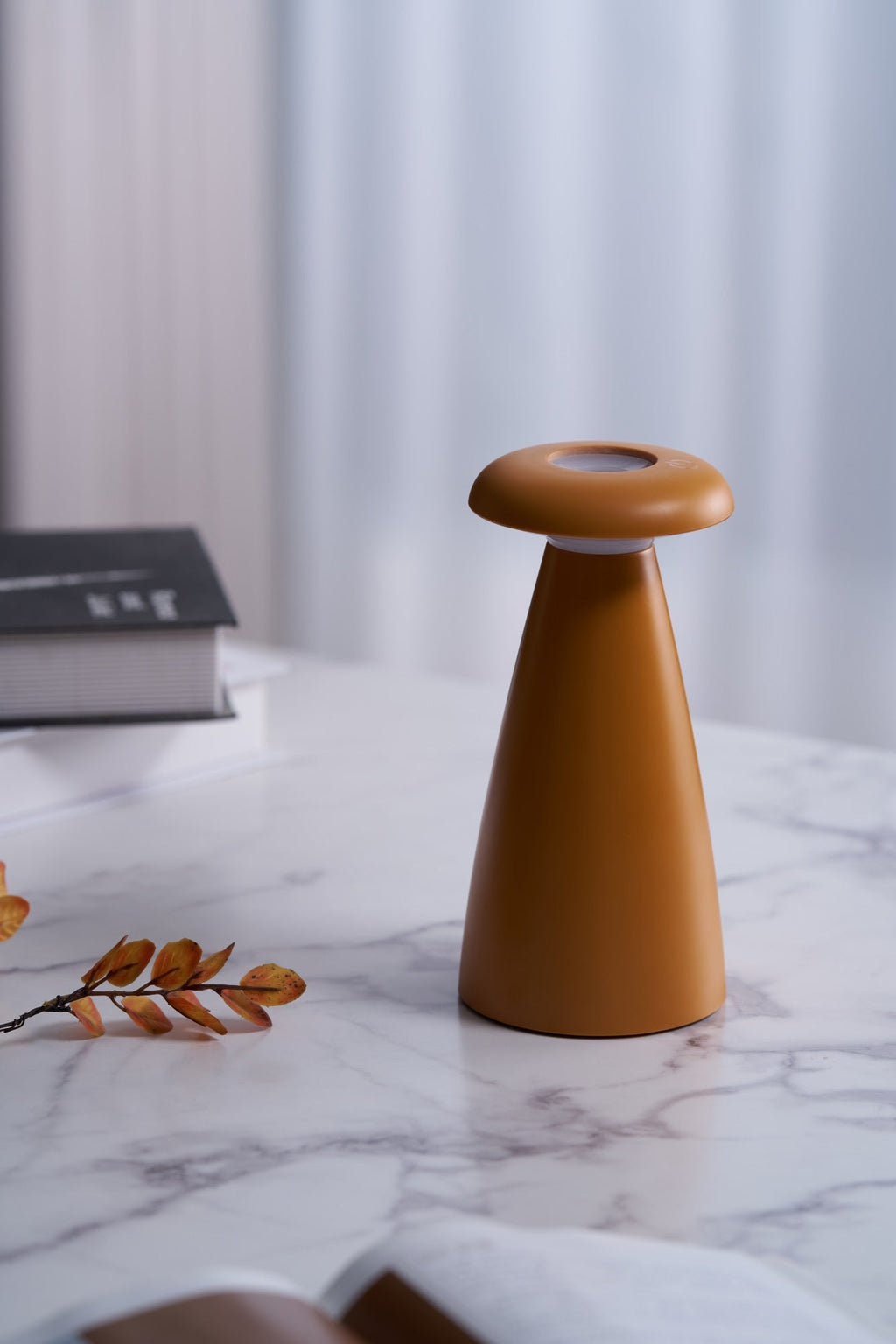 Lampă de masă reîncărcabilă Noko Mushroom 