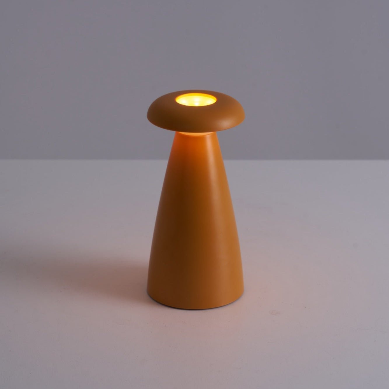 Lampă de masă reîncărcabilă Noko Mushroom 
