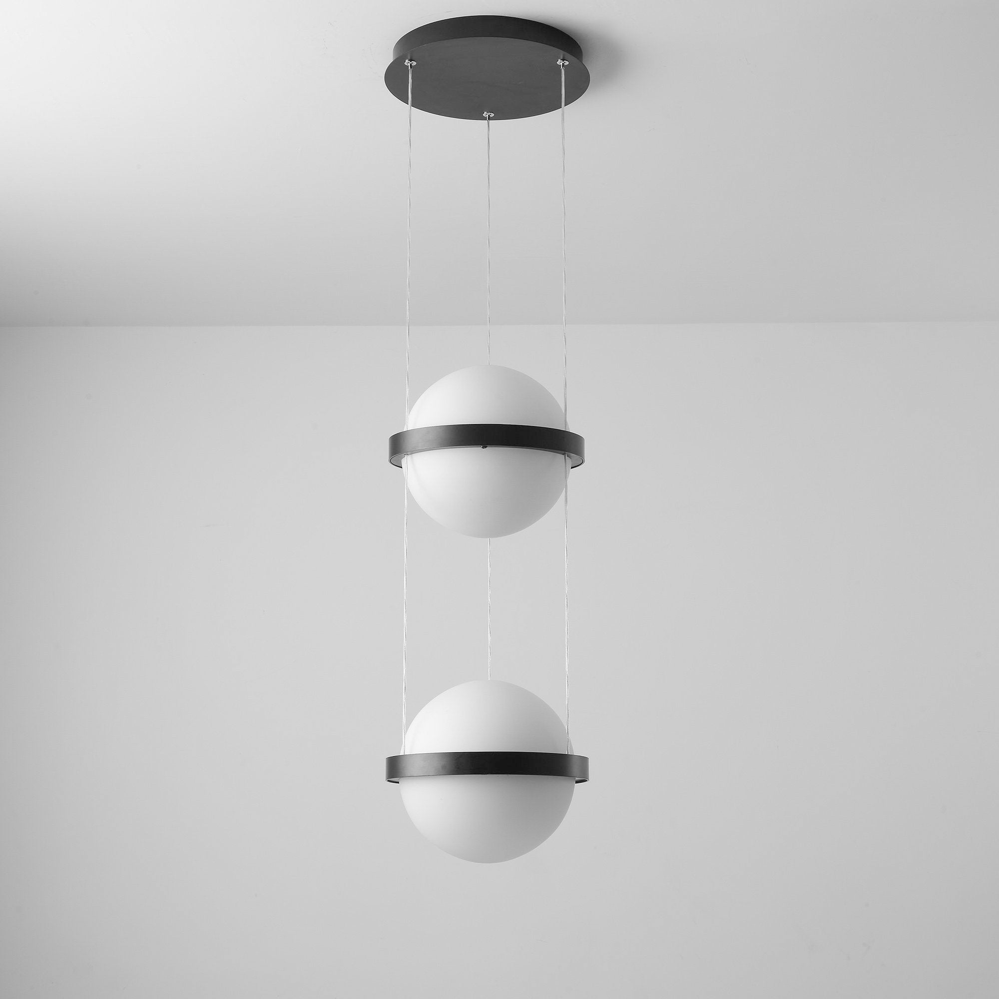 Lampă suspendată Orbit Sphere