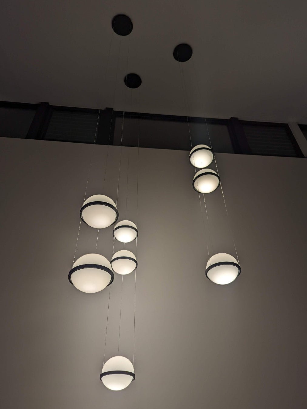 Lampă suspendată Orbit Sphere