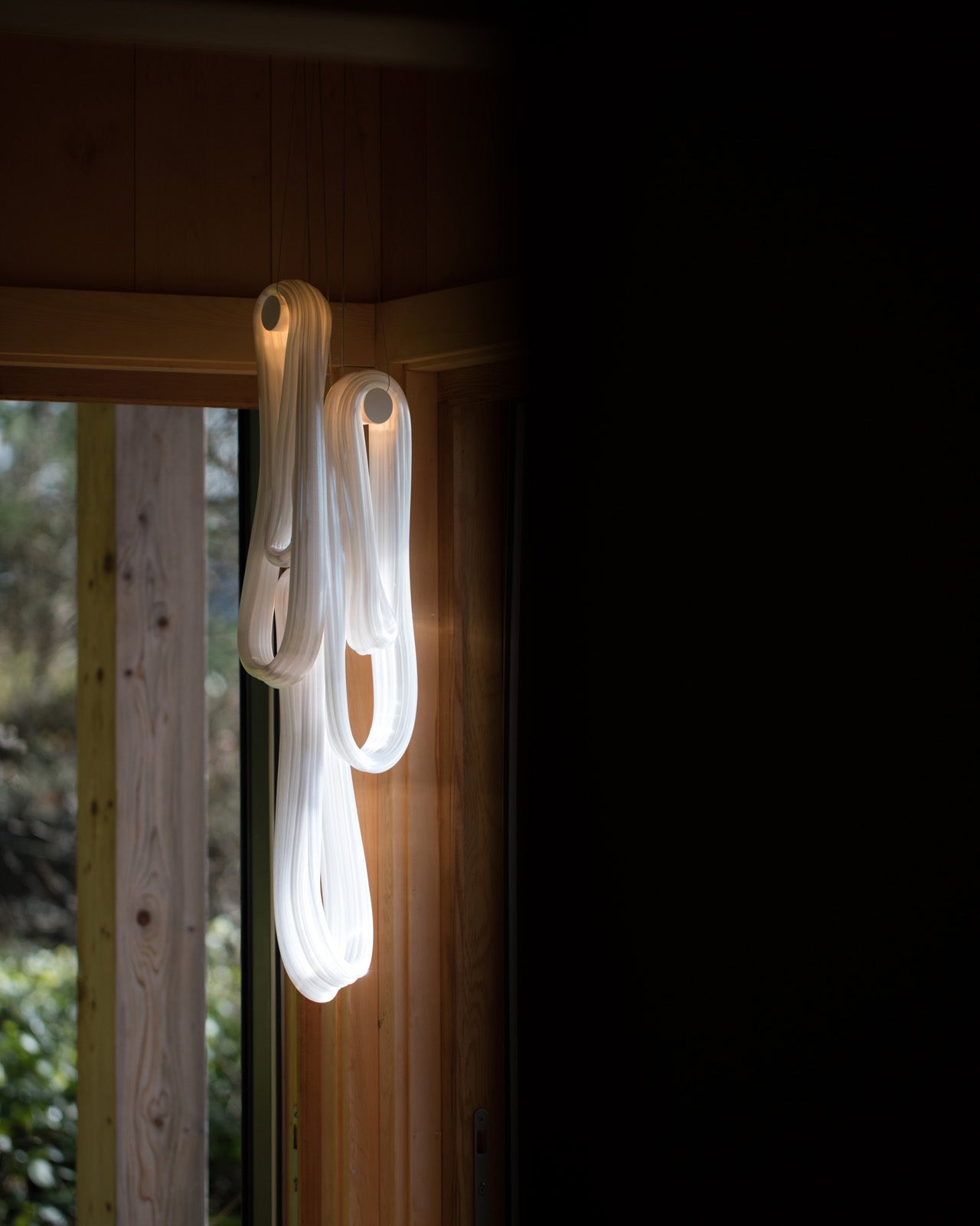 Pearlescent Filament Chandelier