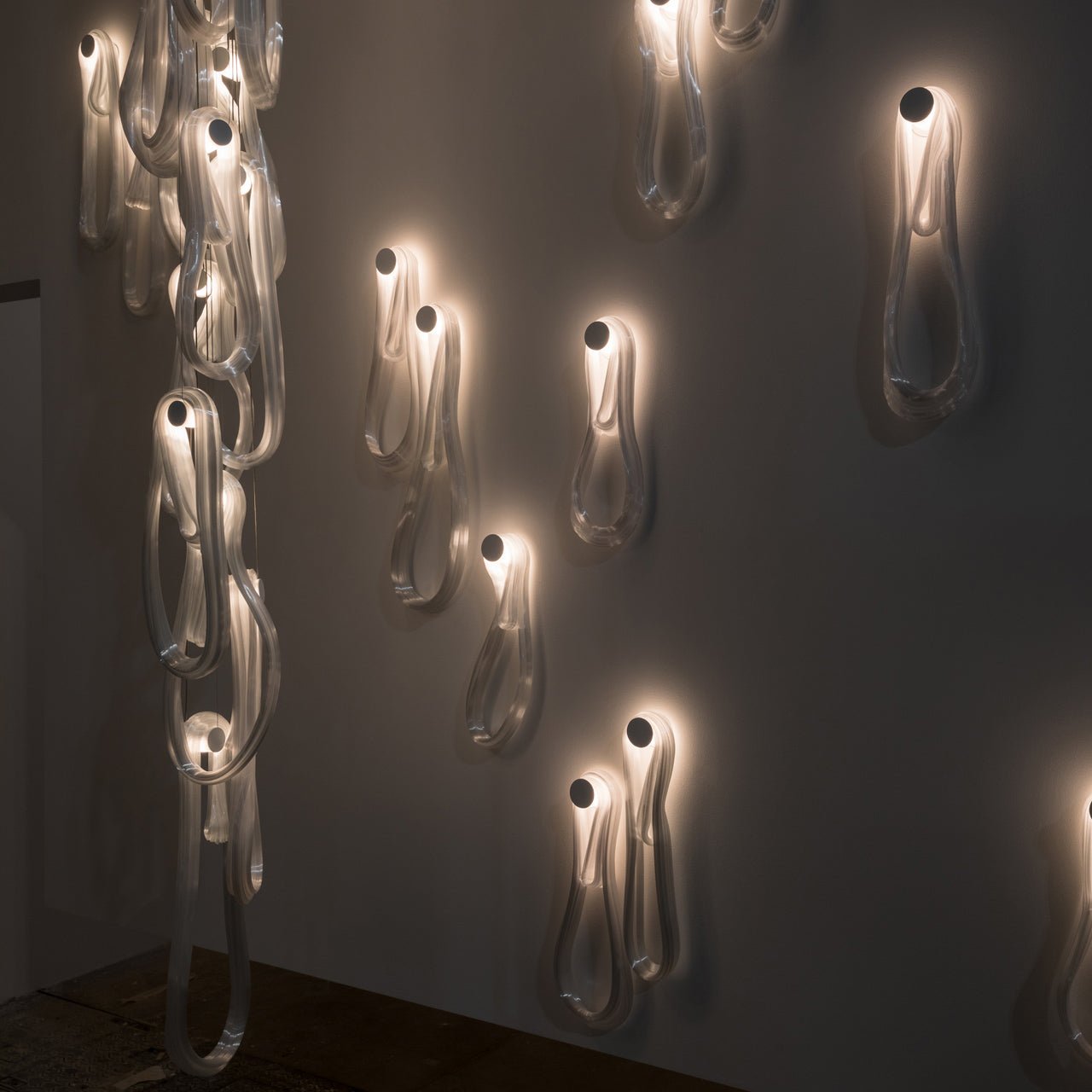 Pearlescent Filament Chandelier