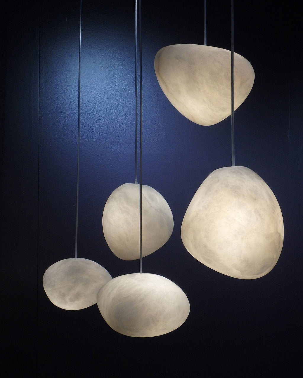 Lampă suspendată Pebbles Alabastr