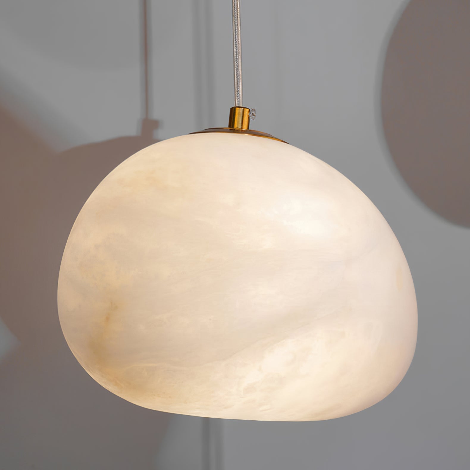 Lampă suspendată Pebbles Alabastr