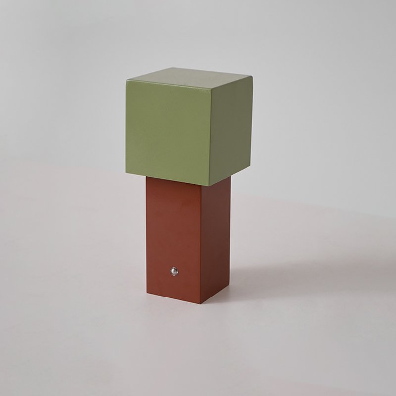Pivot Portable Table Lamp - Vakkerlight