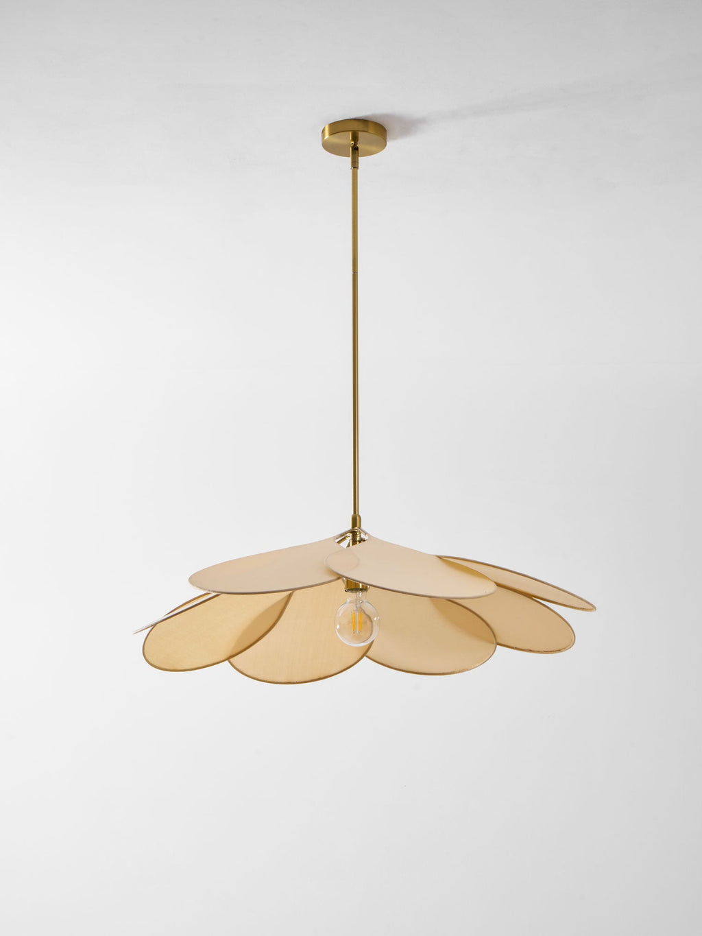 Precieuse Petals Pendant Lamp