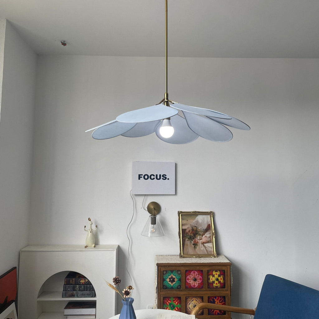 Precieuse Petals Pendant Lamp