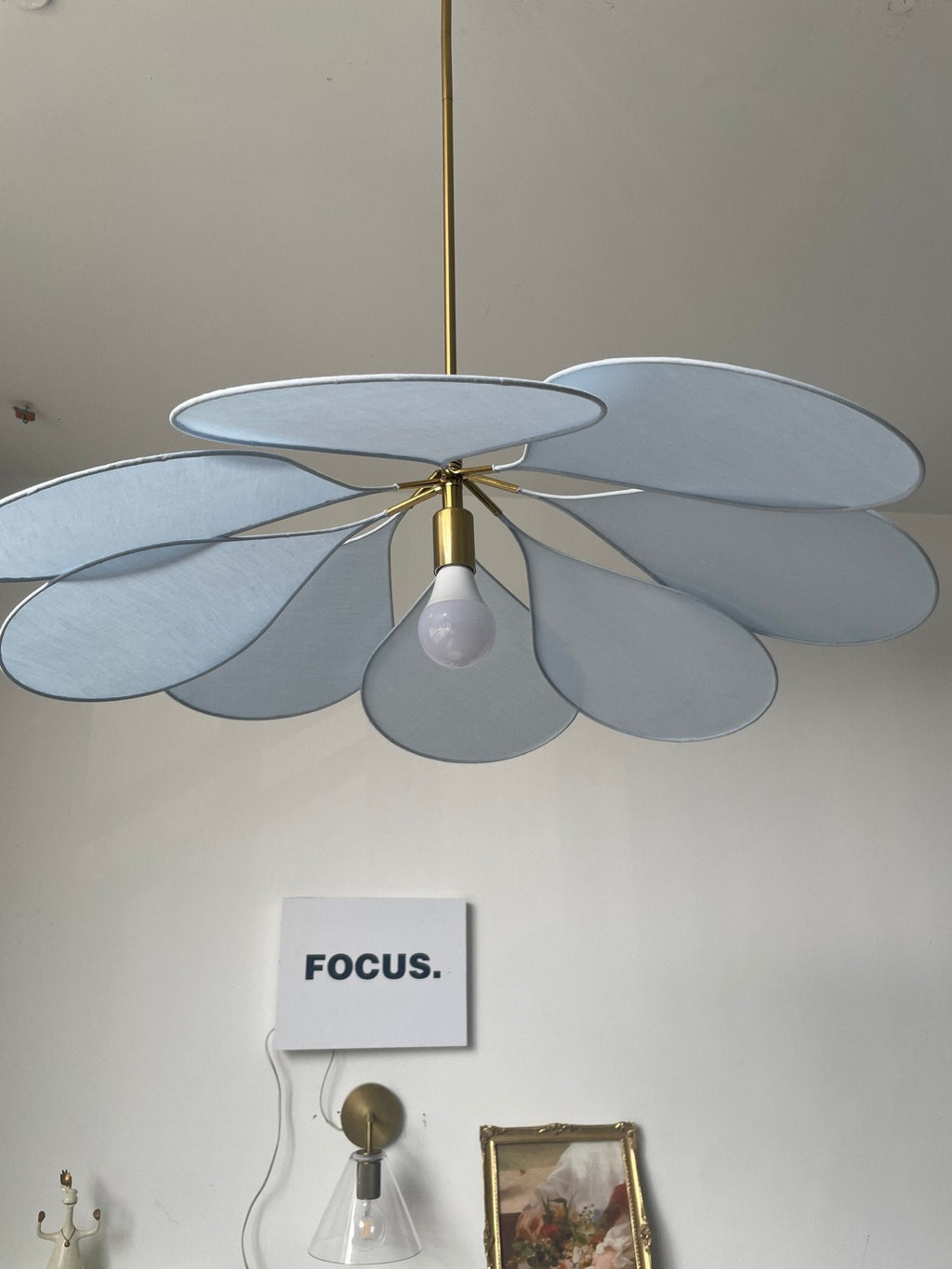 Precieuse Petals Pendant Lamp