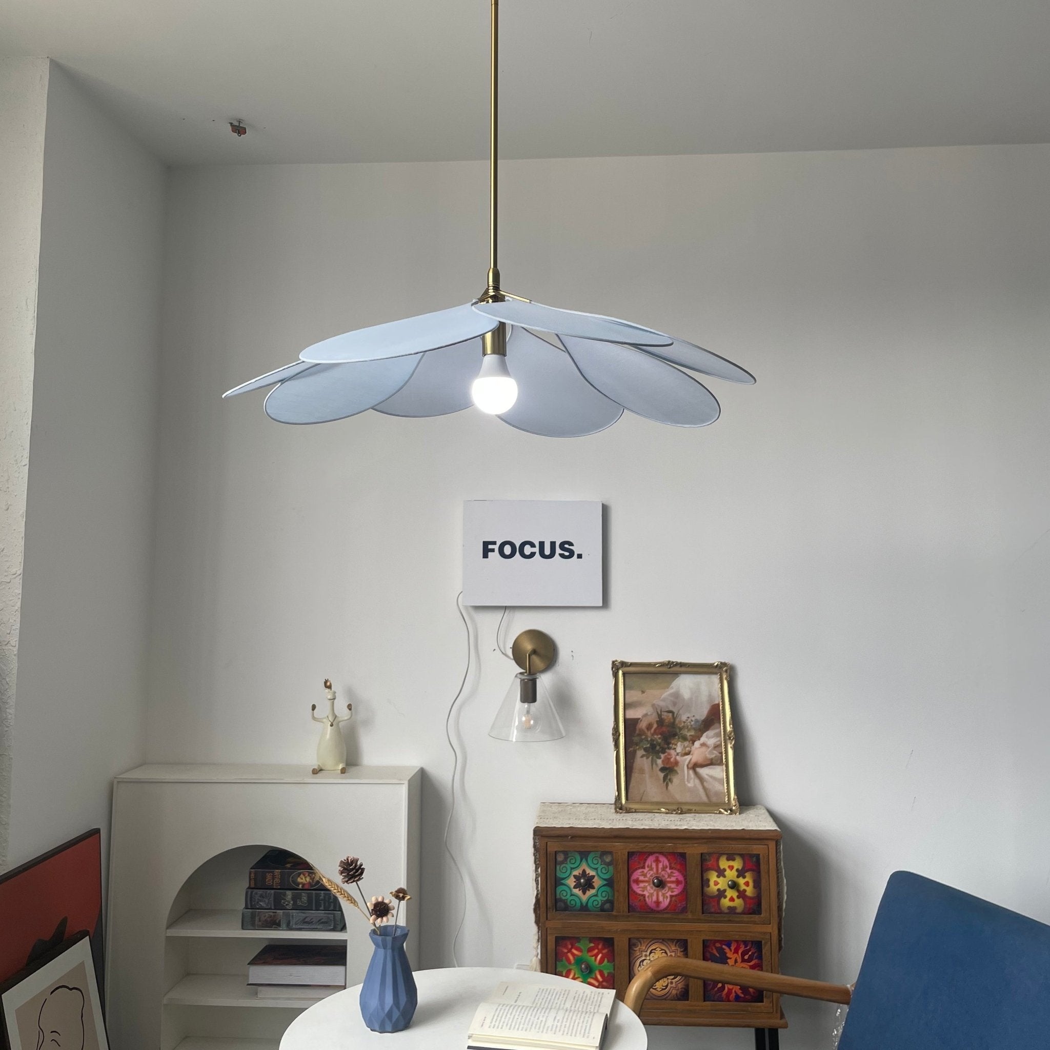 Precieuse Petals Pendant Lamp