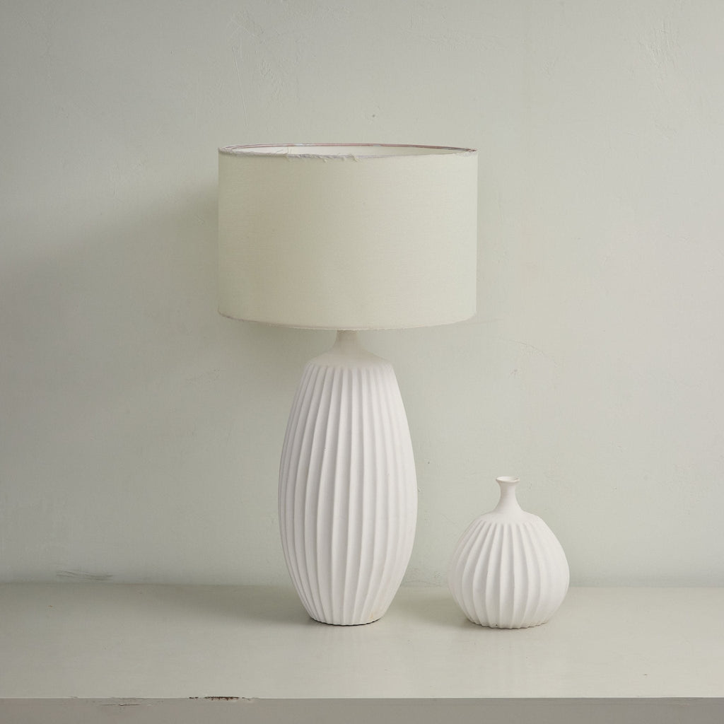 Lampă de masă ceramică cu nervuri