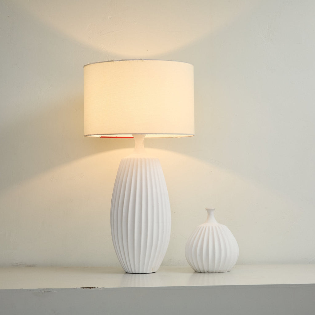Lampă de masă ceramică cu nervuri