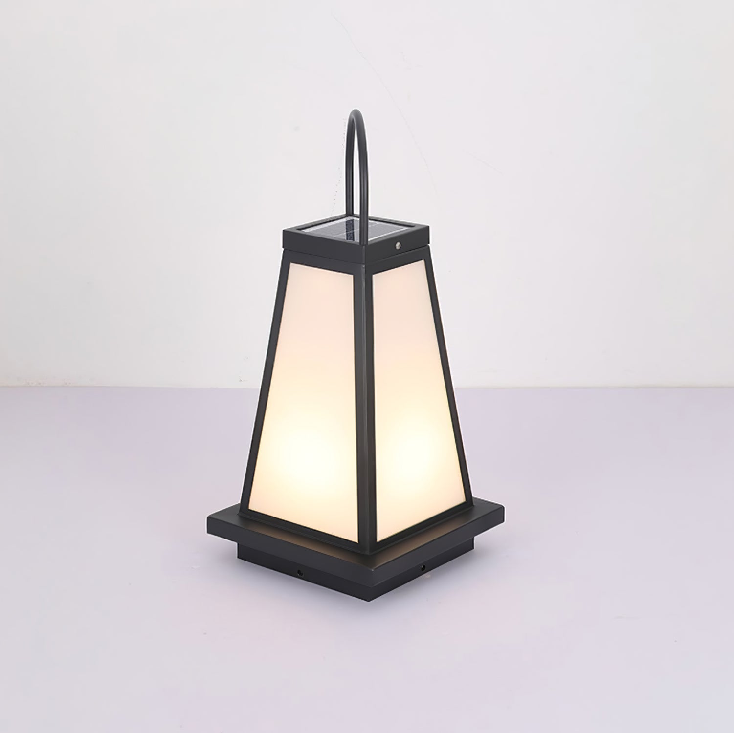 Roam Lantern Solar Outdoor Lamp - Vakkerlight