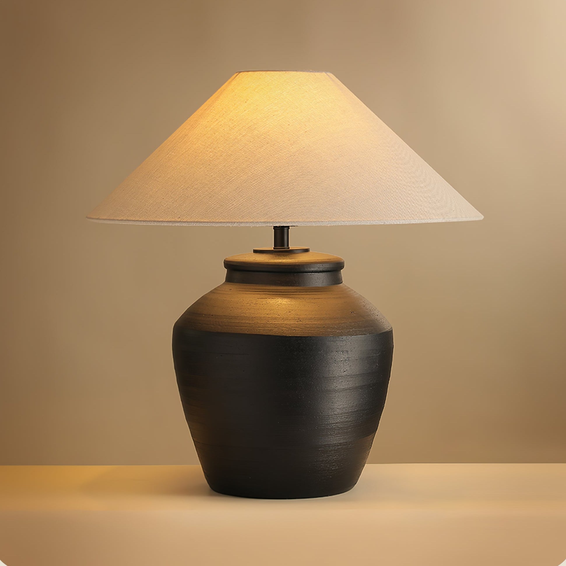 Lampă de masă rustică din ceramică neagră 