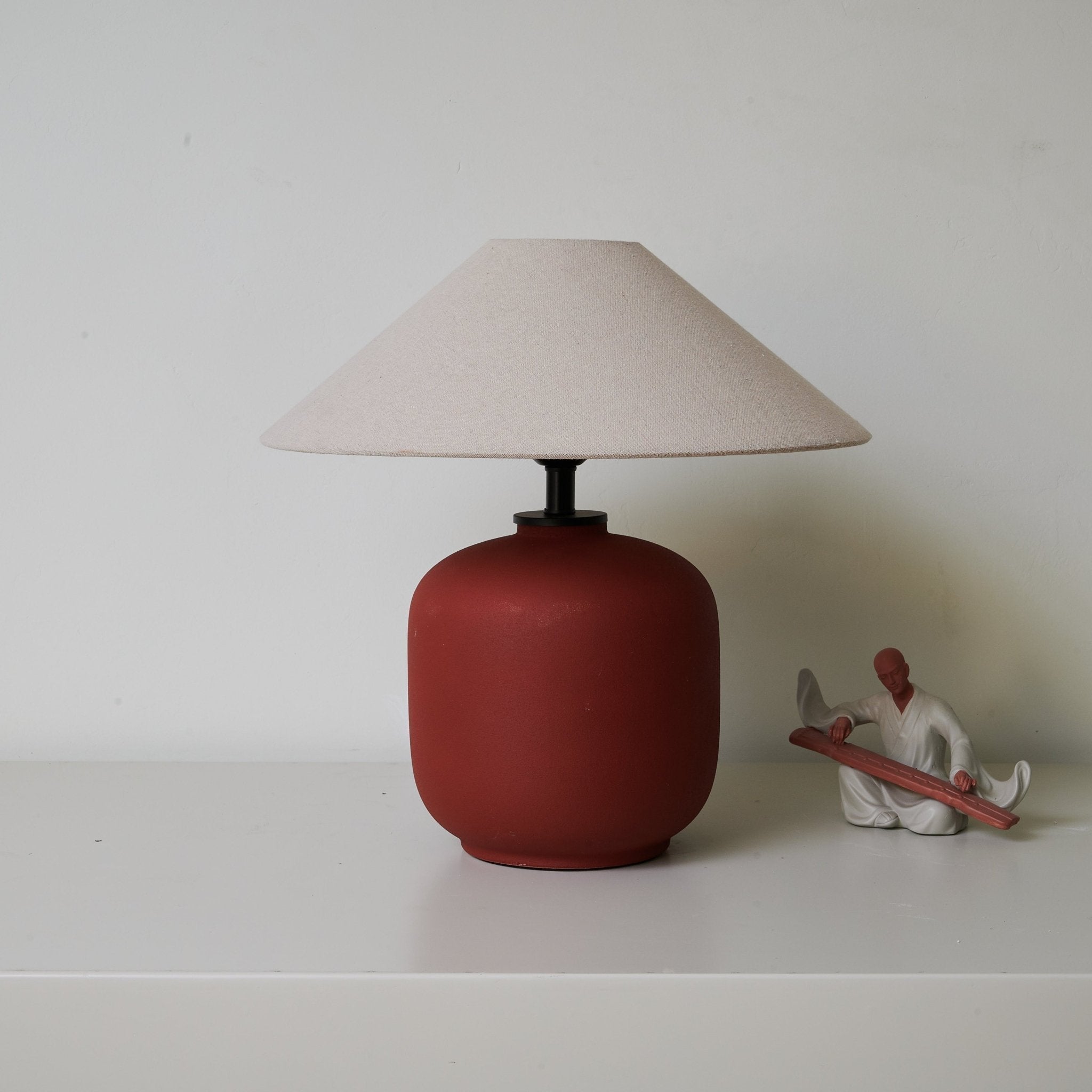 Lampă de masă din lut Sienna