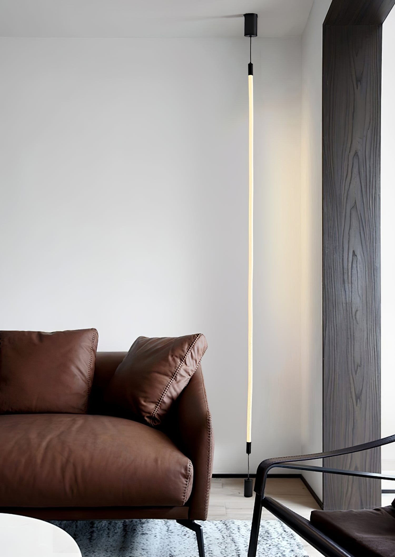 Lampă suspendată verticală Silas