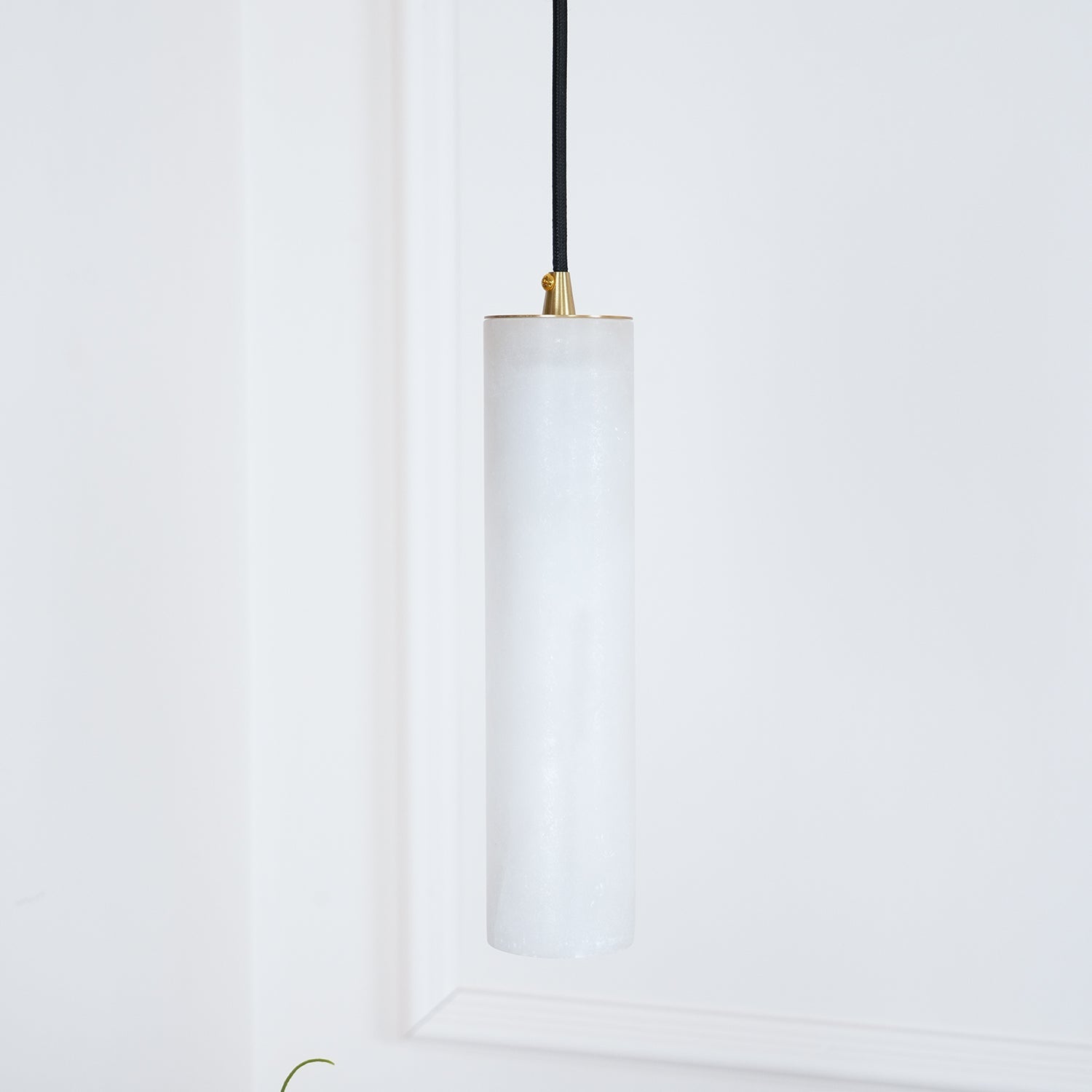 Silo Alabaster Pendant Light