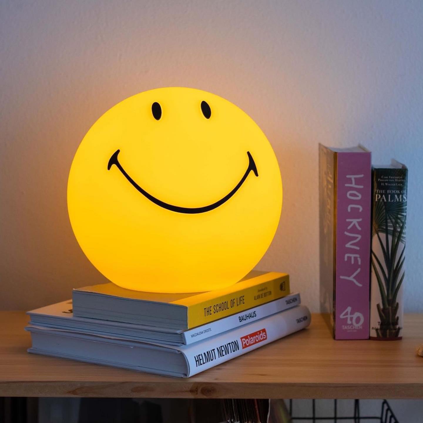 Smiling Table Lamp