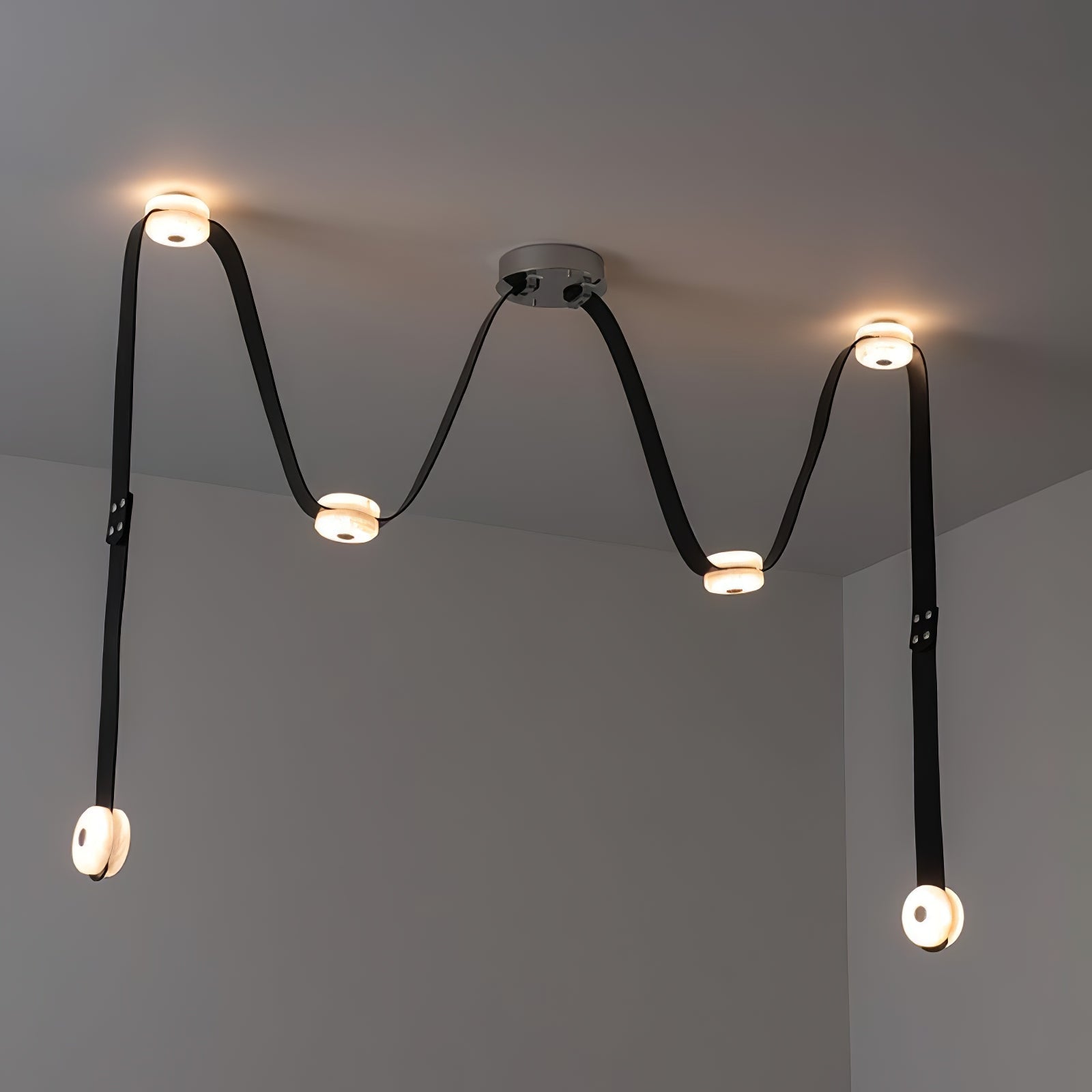 Snaps Alabaster Pendant Light - Vakkerlight