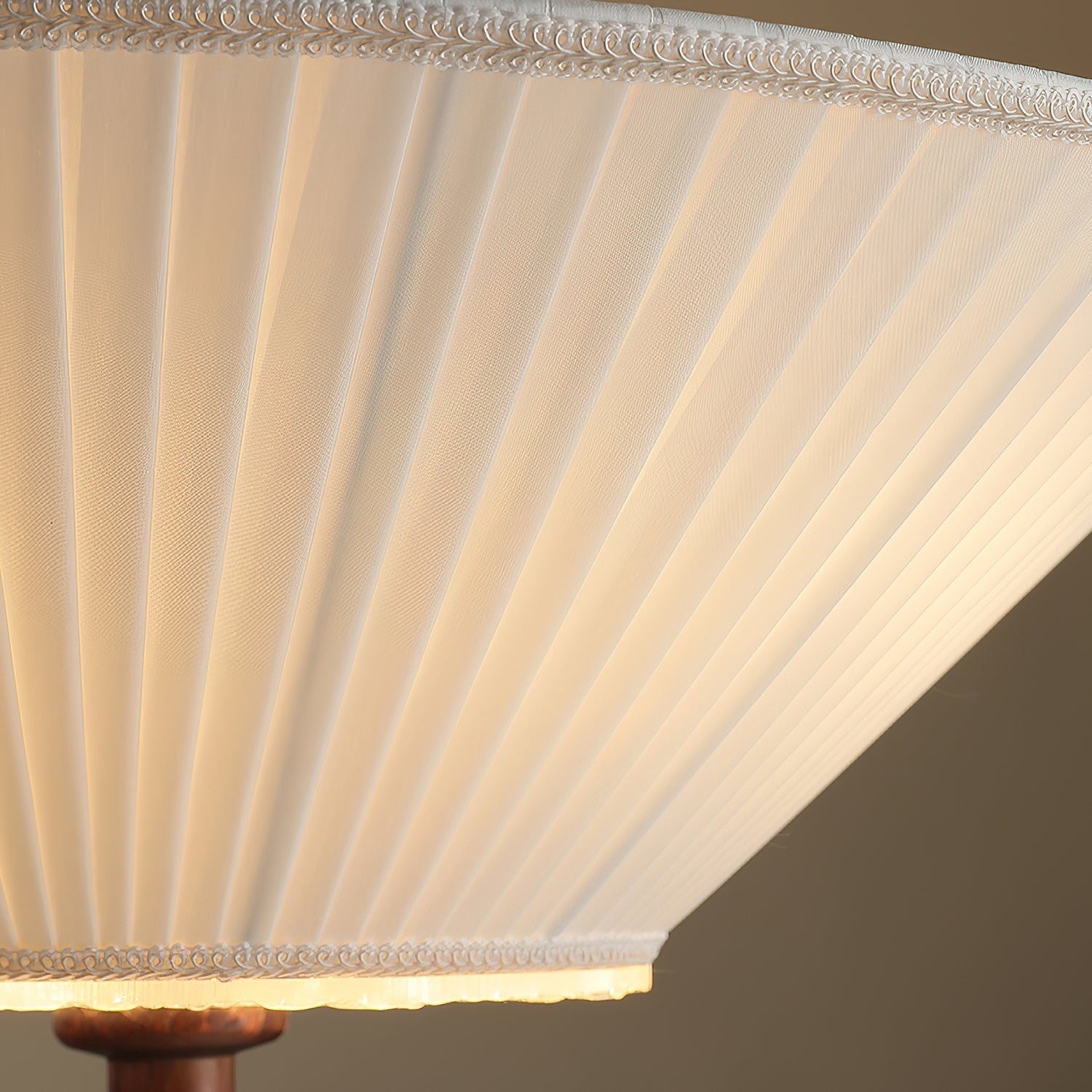 Lampă suspendată plisată Solaria