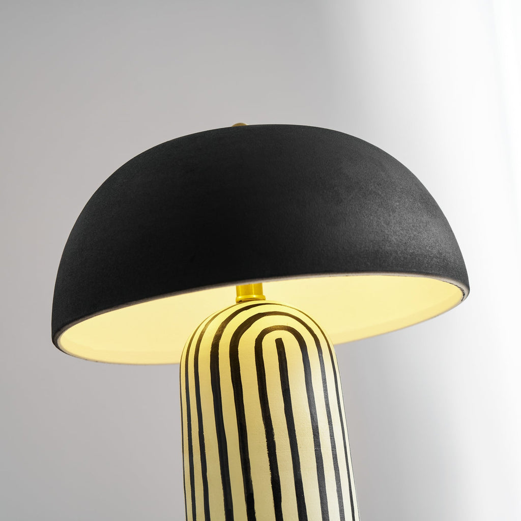 Lampă de masă Stria 