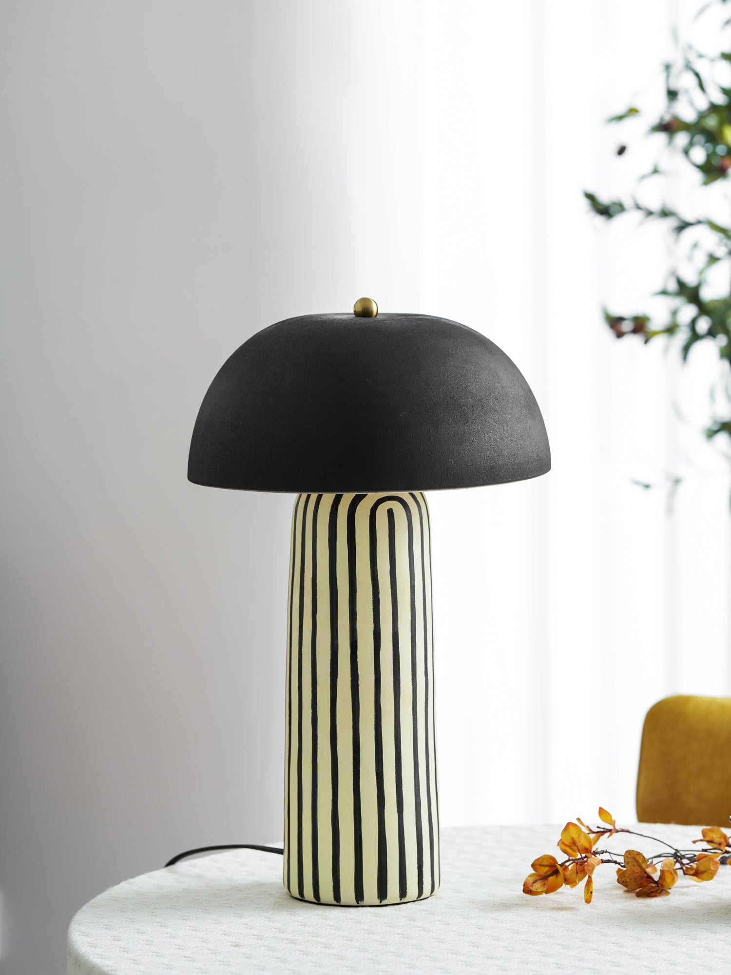 Lampă de masă Stria 