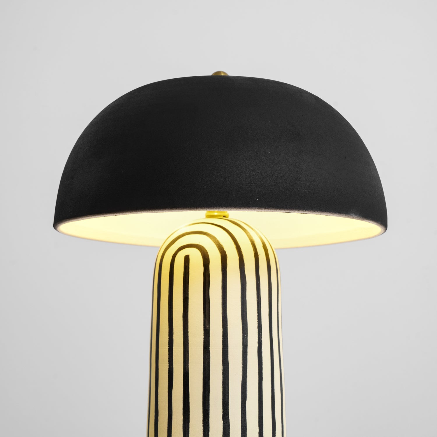 Lampă de masă Stria 