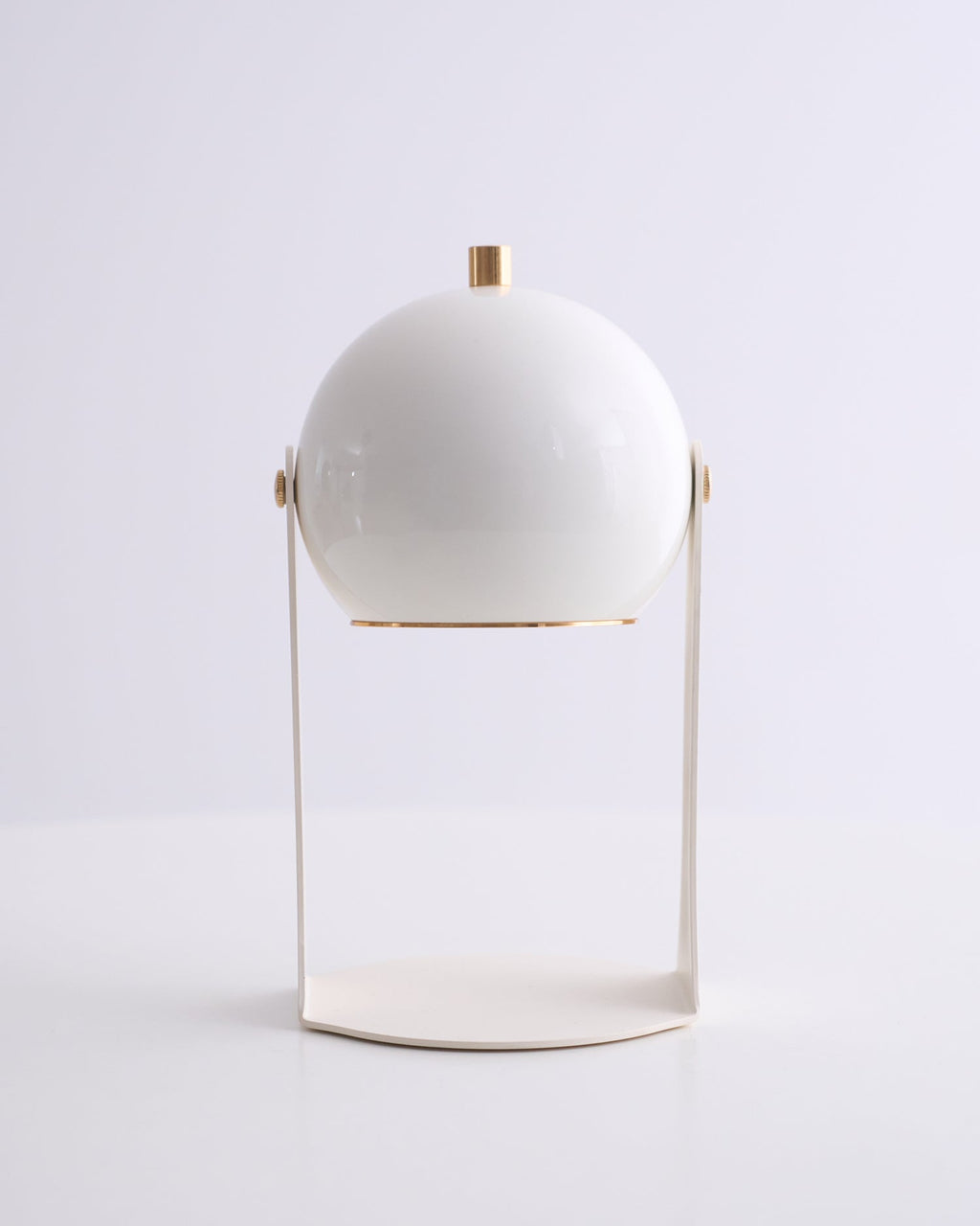 Svejk Table Lamp (Built-in Battery)