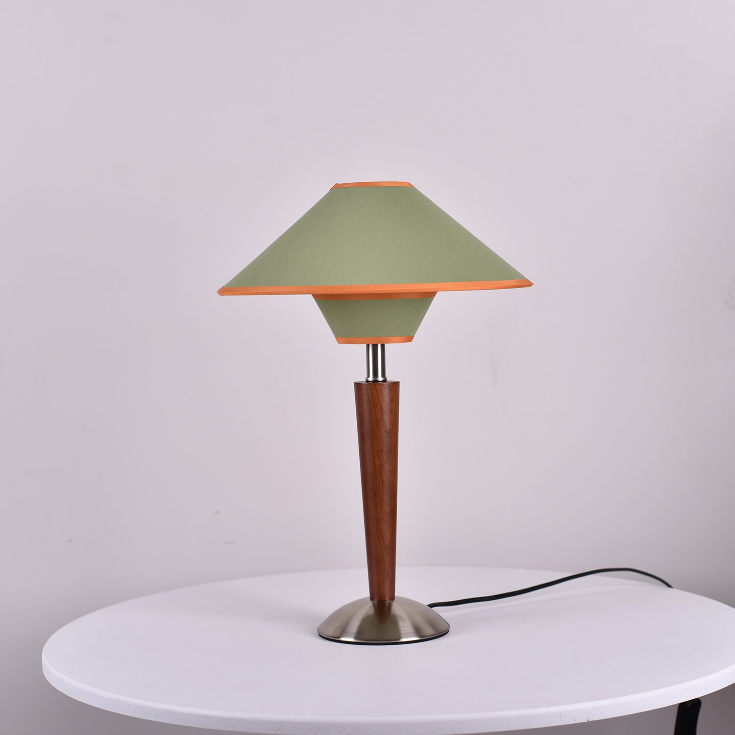 Lampă de masă Talonwood 