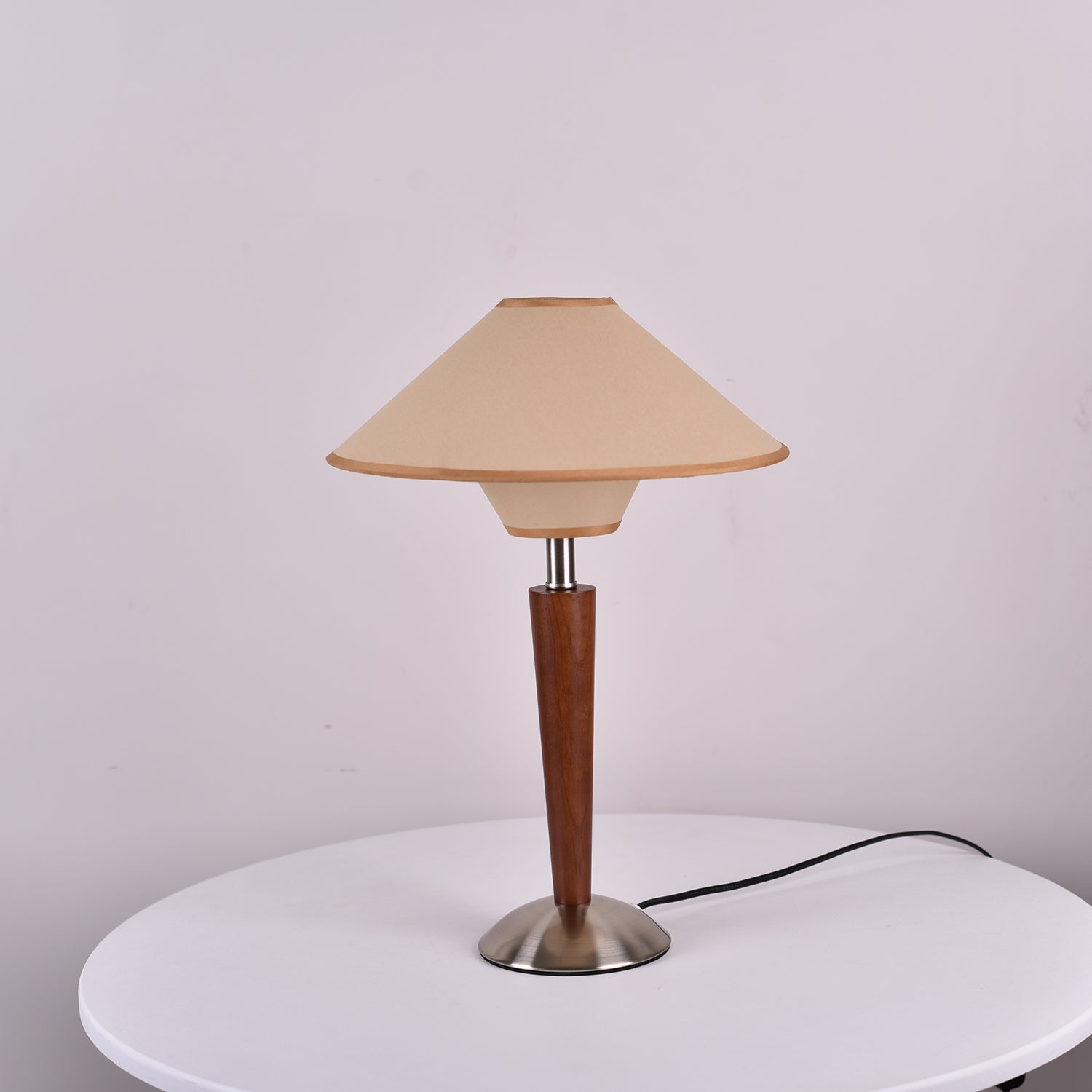 Lampă de masă Talonwood 