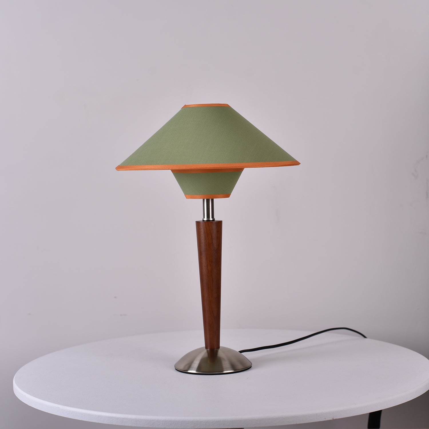 Lampă de masă Talonwood 