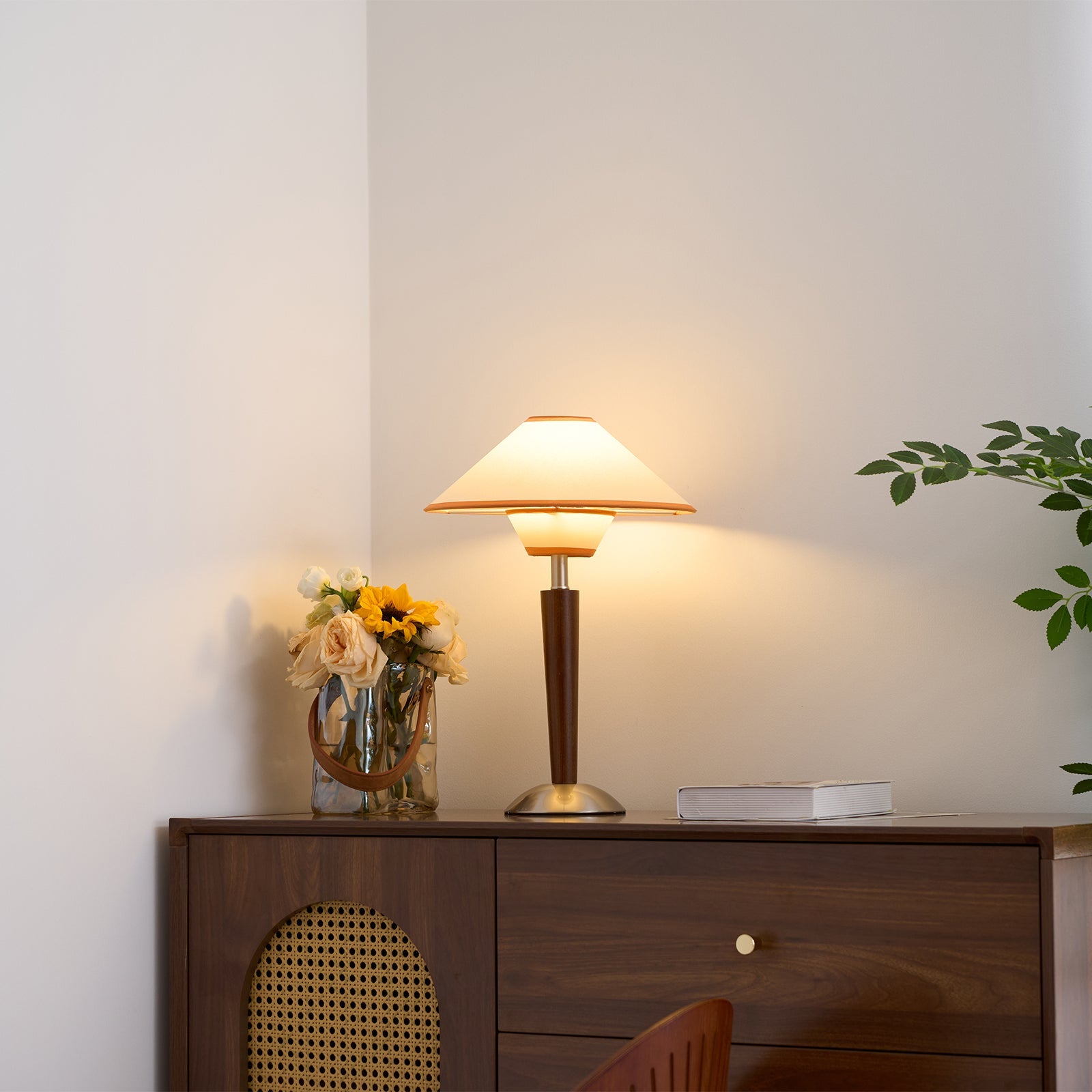 Lampă de masă Talonwood 