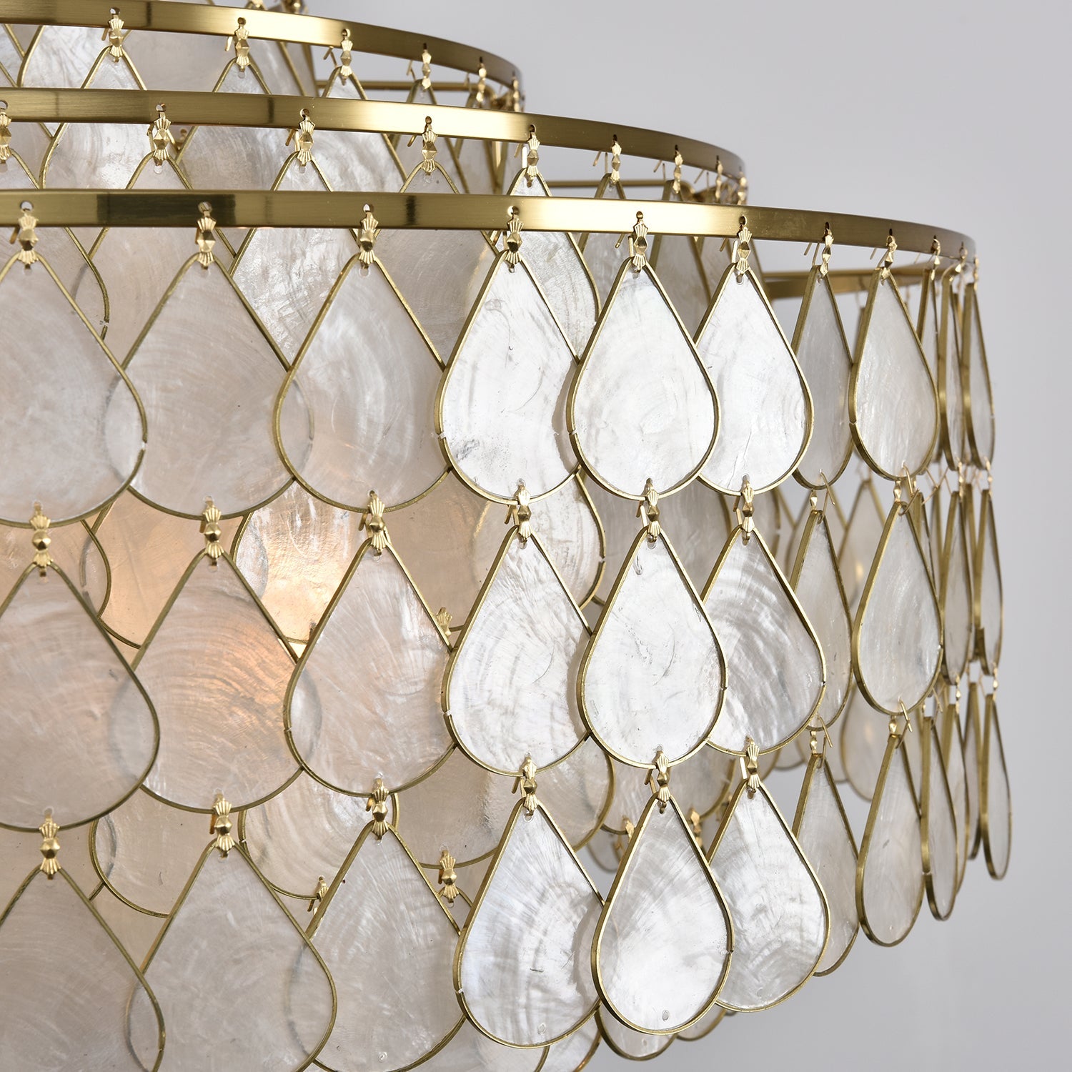 Teardrops Shell Chandelier