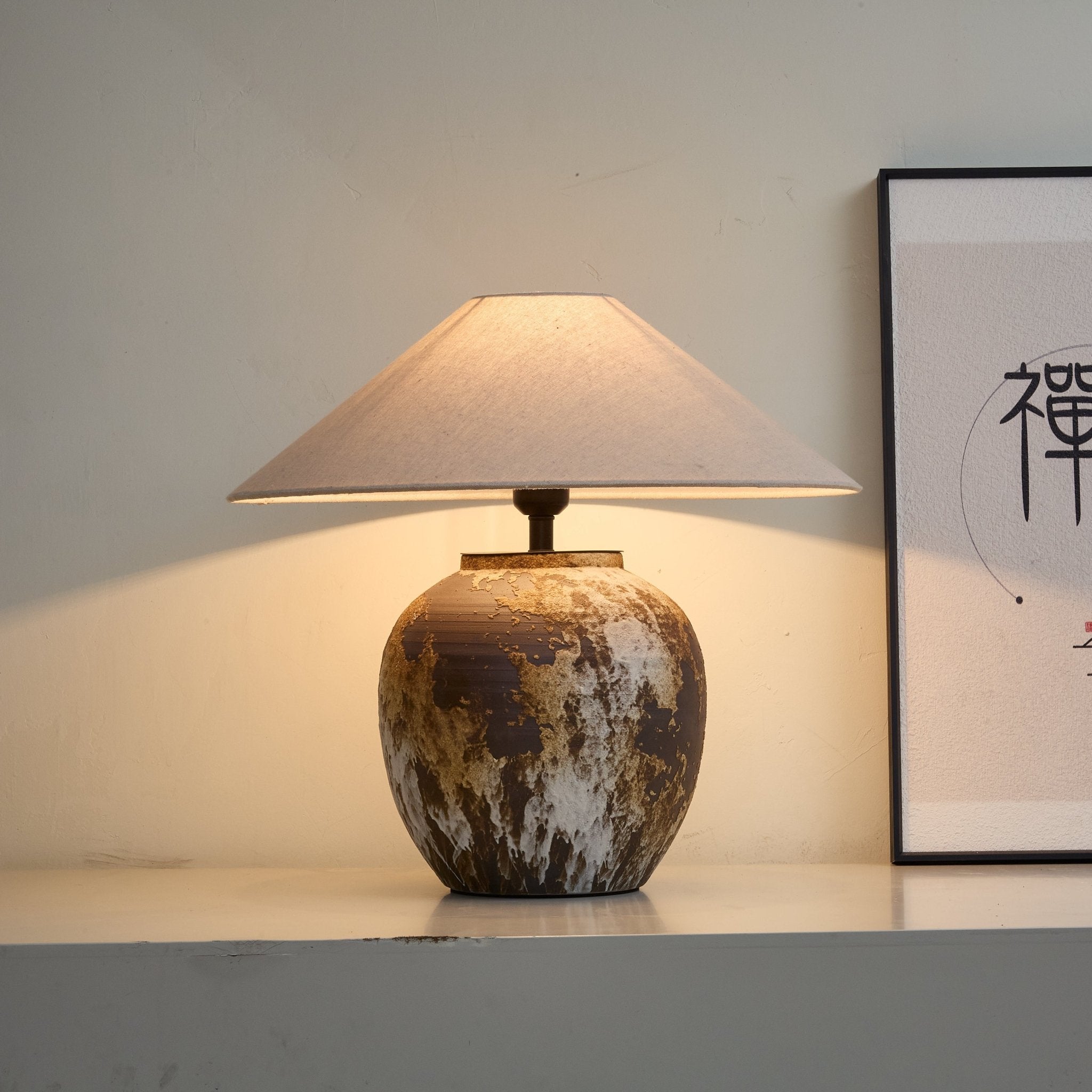 Lampă de masă cu borcan ceramic texturat