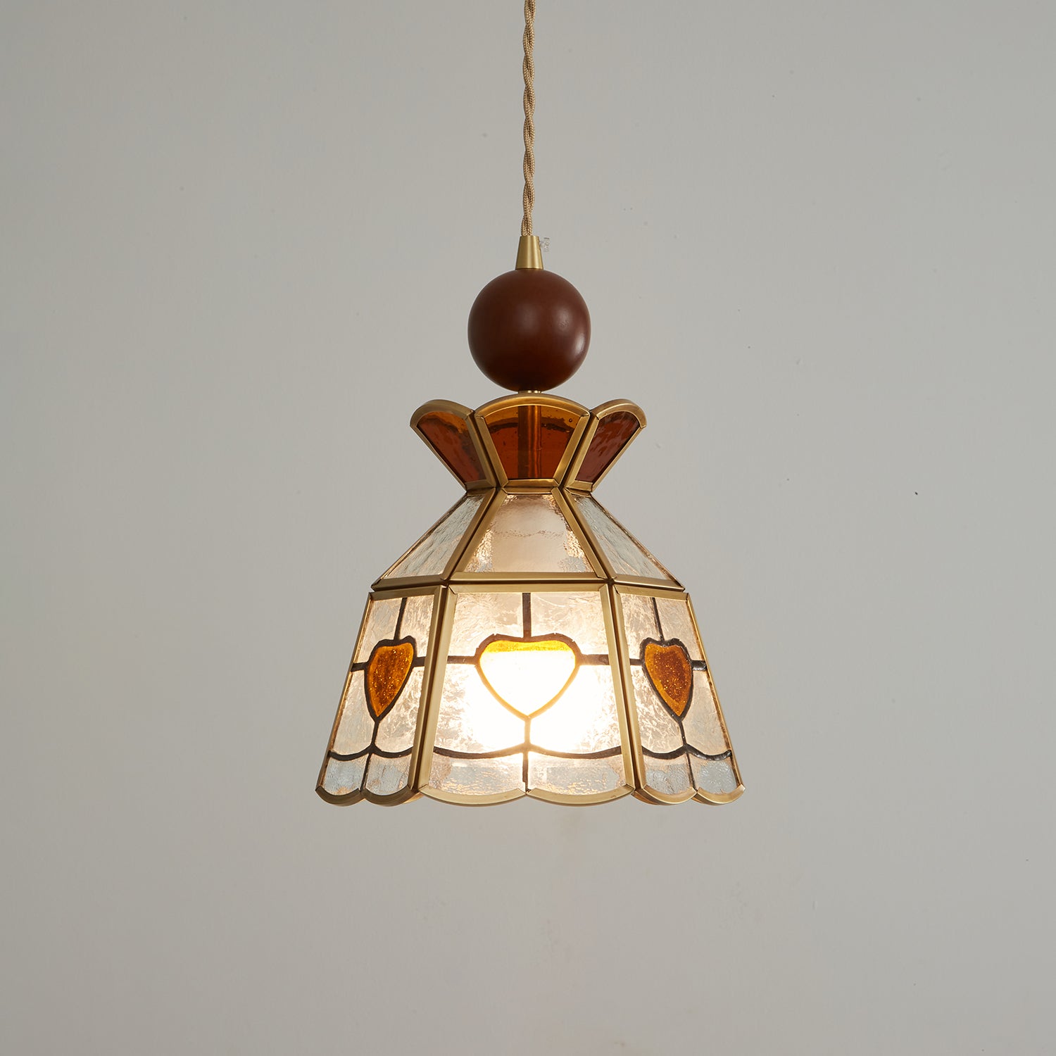 Lampă suspendată Tiffany cu vitralii