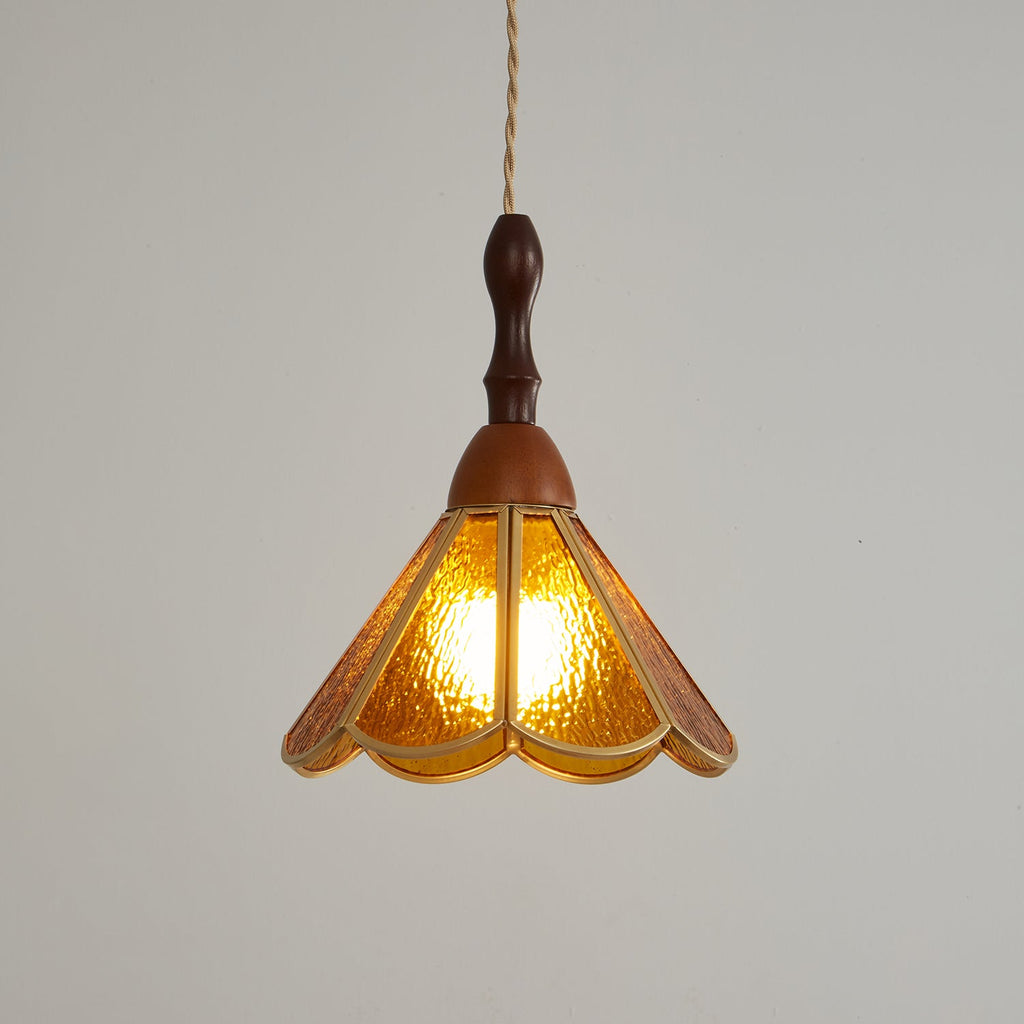 Lampă suspendată Tiffany cu vitralii