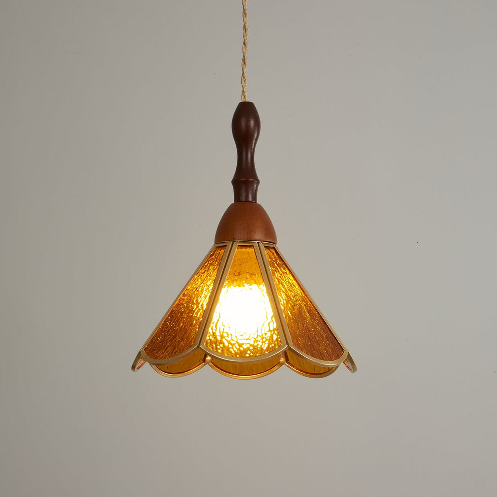 Lampă suspendată Tiffany cu vitralii